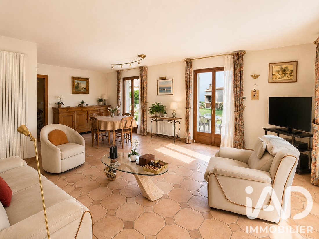 House in La Queue-en-Brie, Ile-de-France, France 5 - 18289935