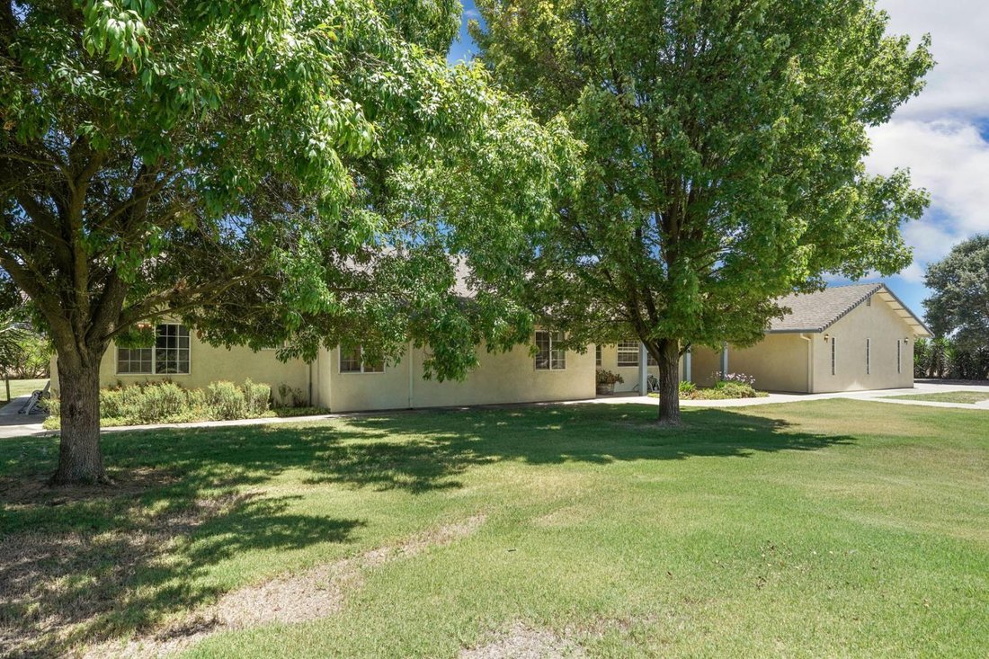House in Lodi, California, United States 4 - 18416668