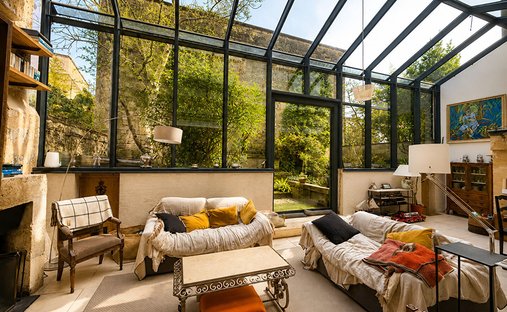 Villa in Hôtel de Ville-Quinconce-Saint Seurin-Fondaudège, Bordeaux, Frankreich 1