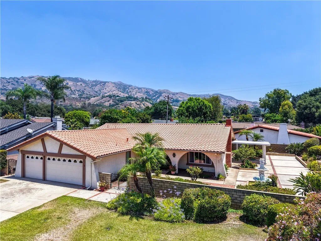 House in Glendora, California, United States 3 - 18411236