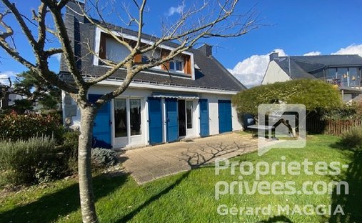 Villa in Rochefort-en-Terre, Brittany, France 1