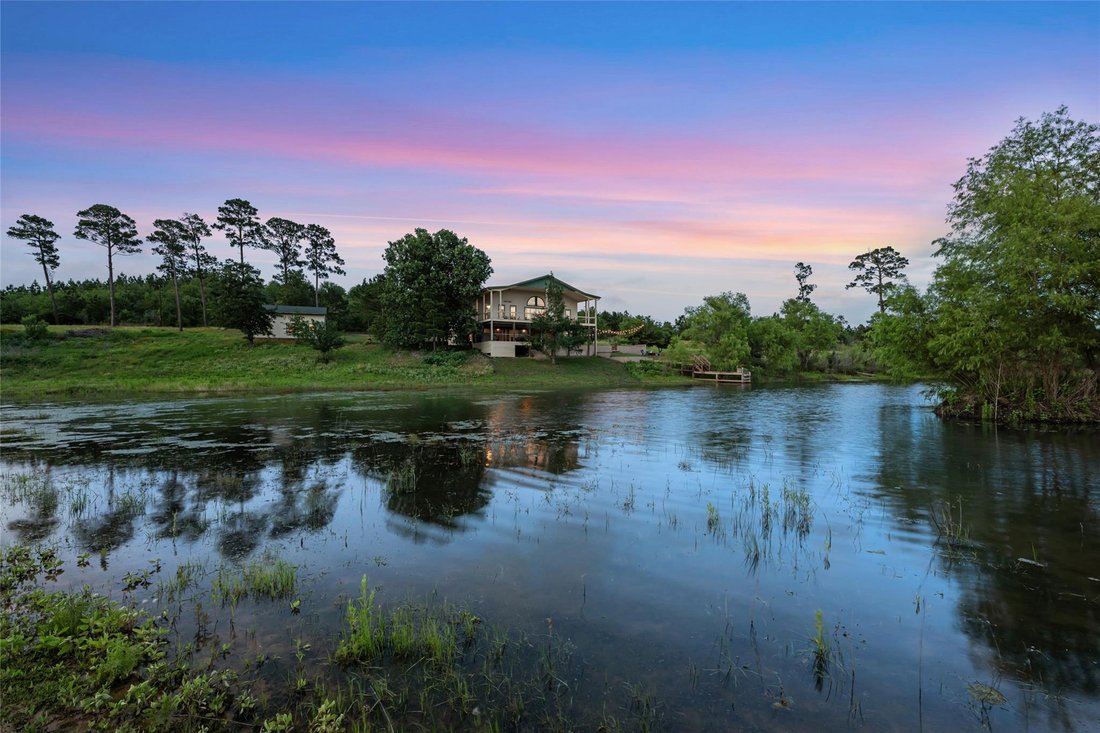 House in Smithville, Texas, United States 2 - 18416337