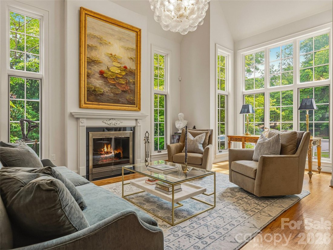 House in Candler, North Carolina, United States 4 - 18403808