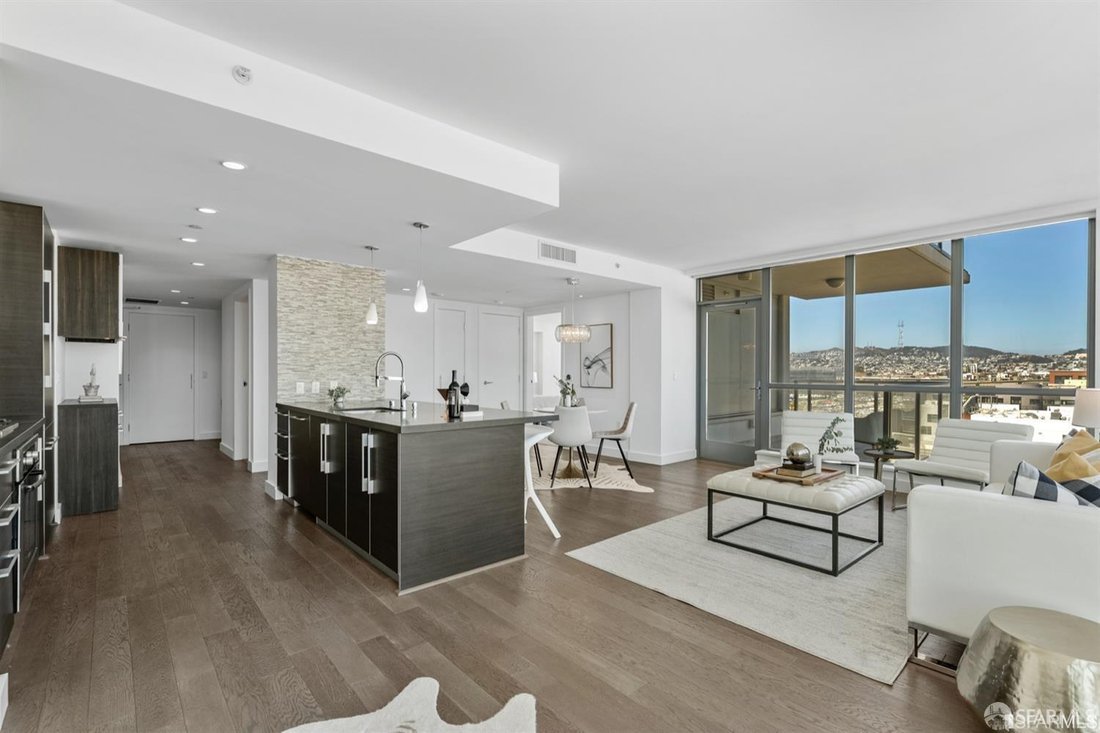 Condo in San Francisco, California, United States 3 - 18419052