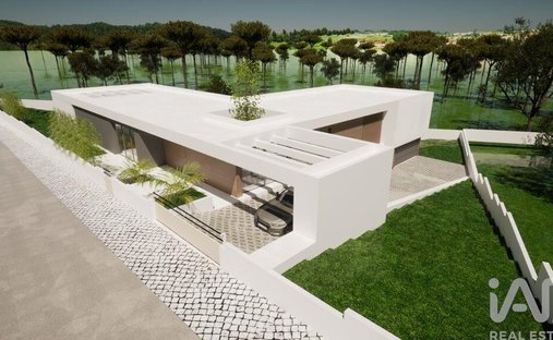 Townhouse in Fernao Ferro, Setubal, Portugal 1