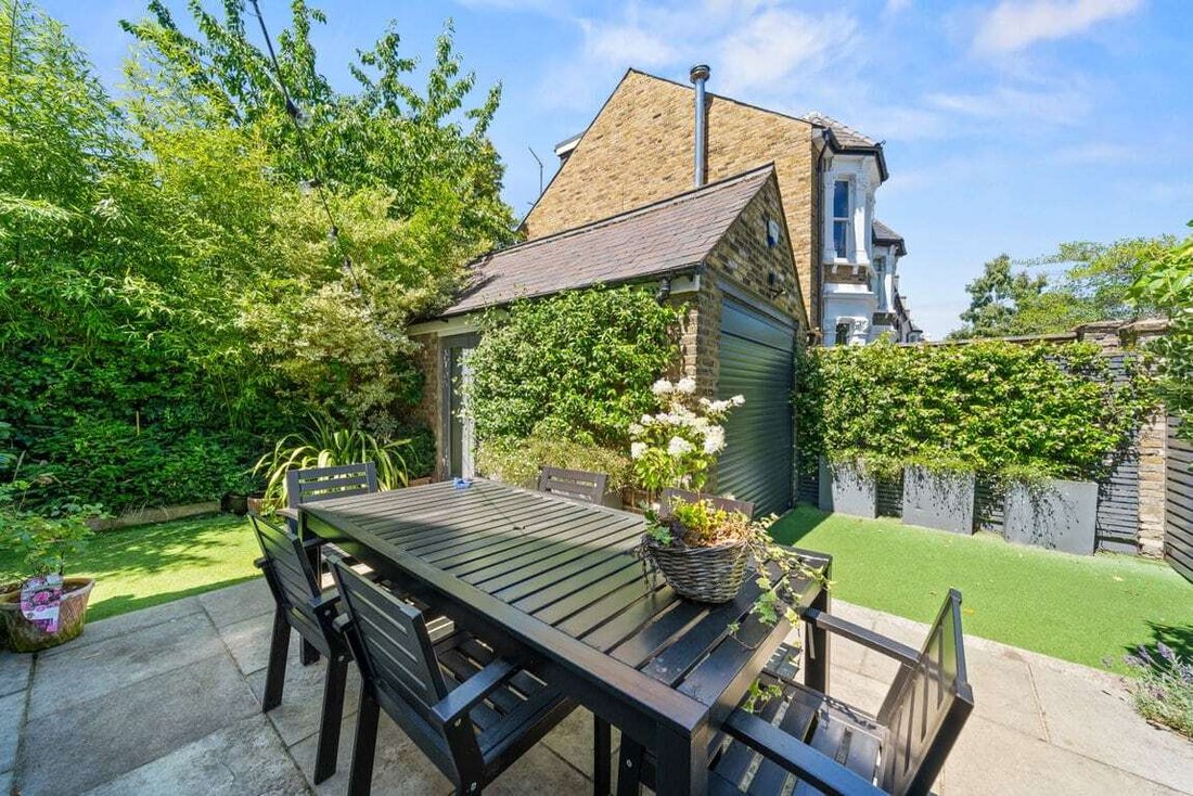 House in Brondesbury, Brent, England 2 - 18411022