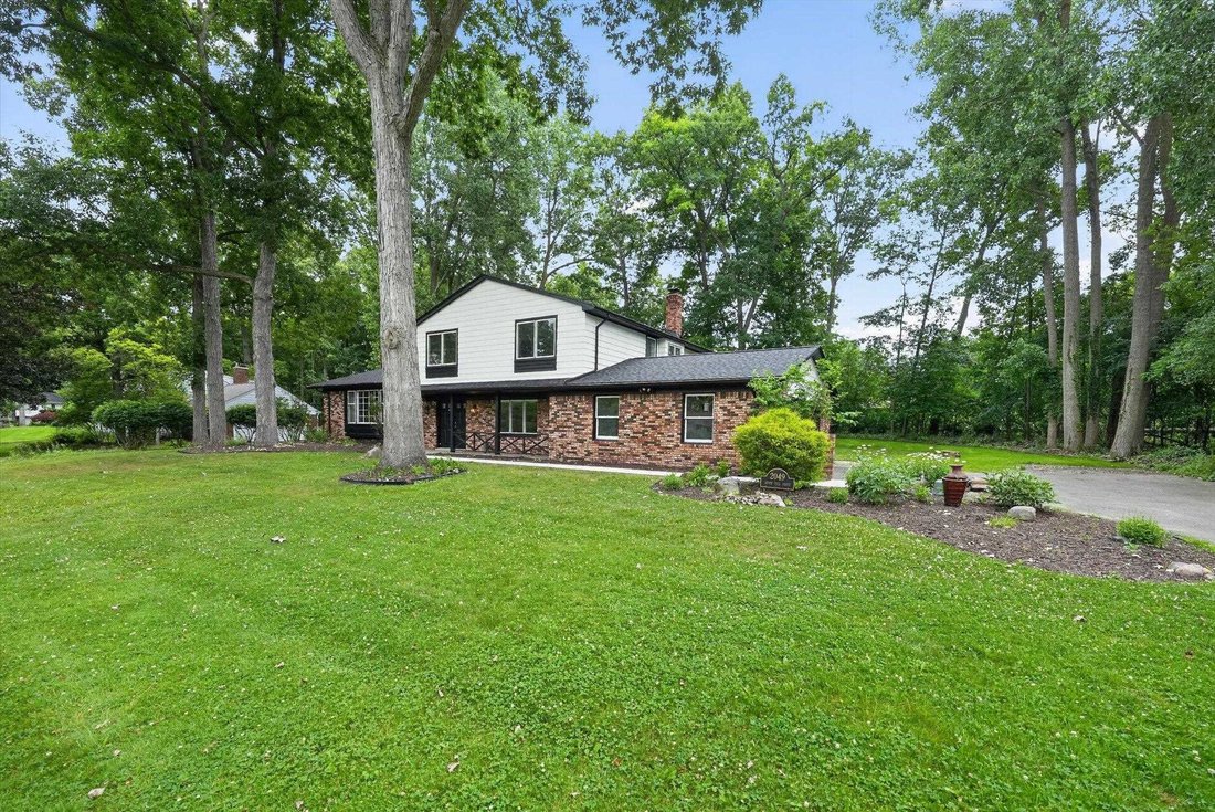 House in Orchard Lake Village, Michigan, United States 4 - 18406127