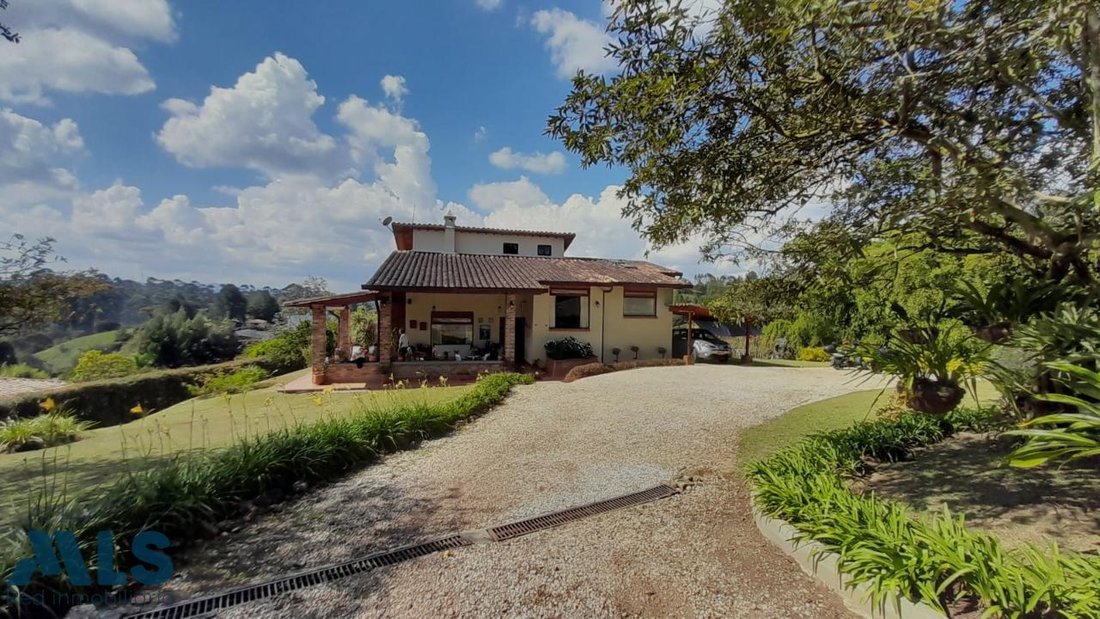 Finca in Marinilla, Antioquia, Colombia 1 - 18404282