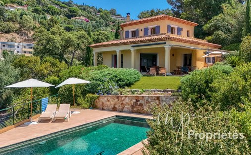 House in Rayol-Canadel-sur-Mer, Provence-Alpes-Côte d'Azur, France 1