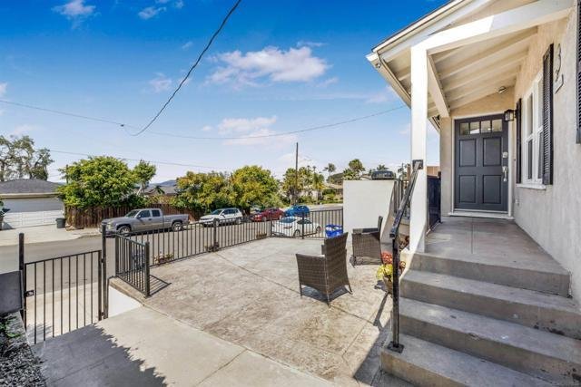 San Diego, California, United States 1 - 18409275