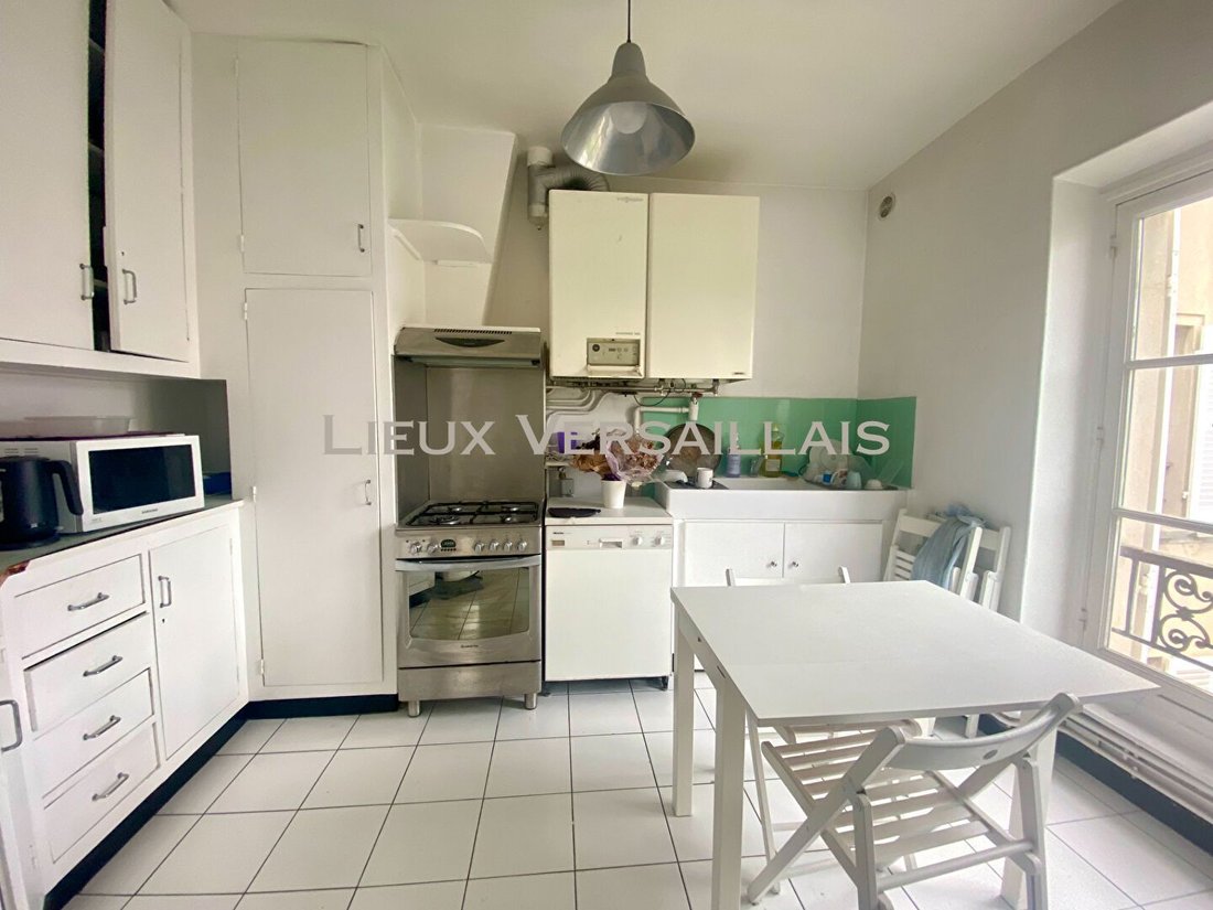 Apartment in Domaine National du Château, Versailles, France 5 - 18407489