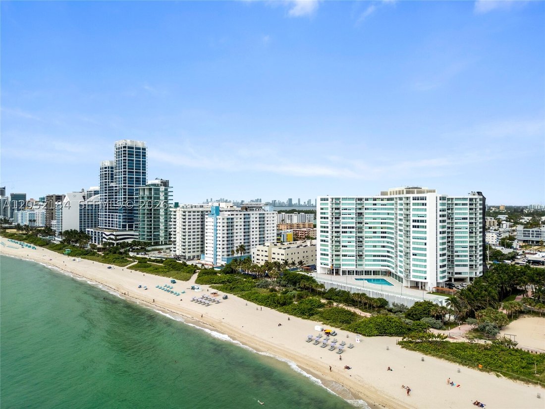 Condo in Miami Beach, Florida, United States 2 - 18416323