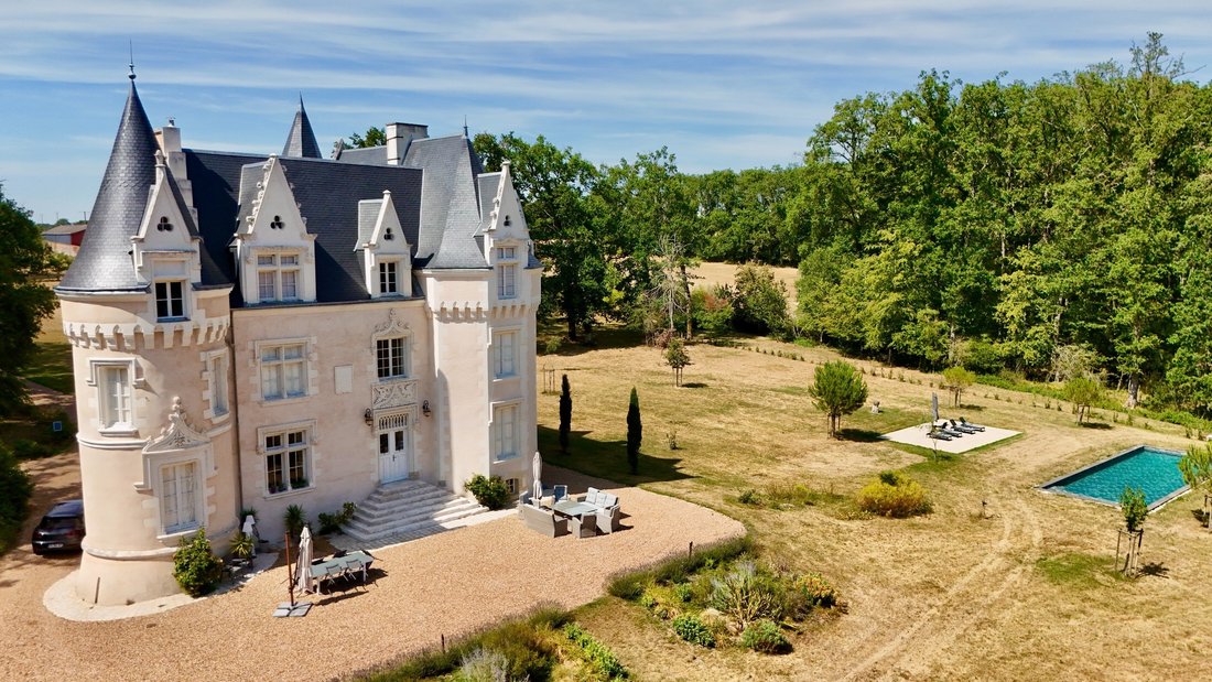 House in Genille, Centre-Val de Loire, France 2 - 18409301