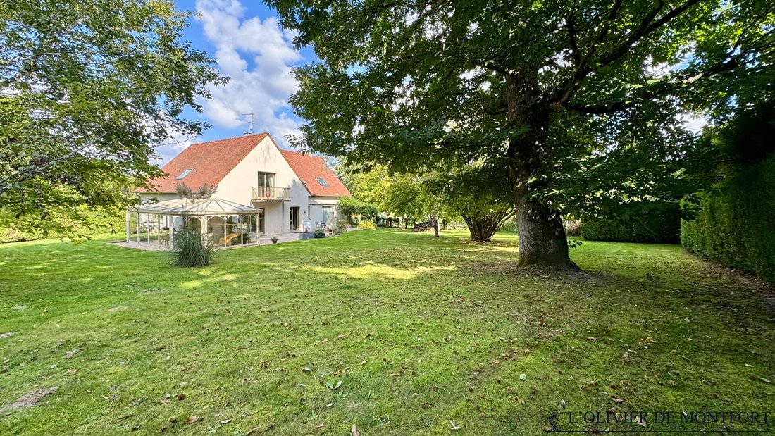 Casa en Montfort-l'Amaury, Isla de Francia, Francia 1 - 18407515