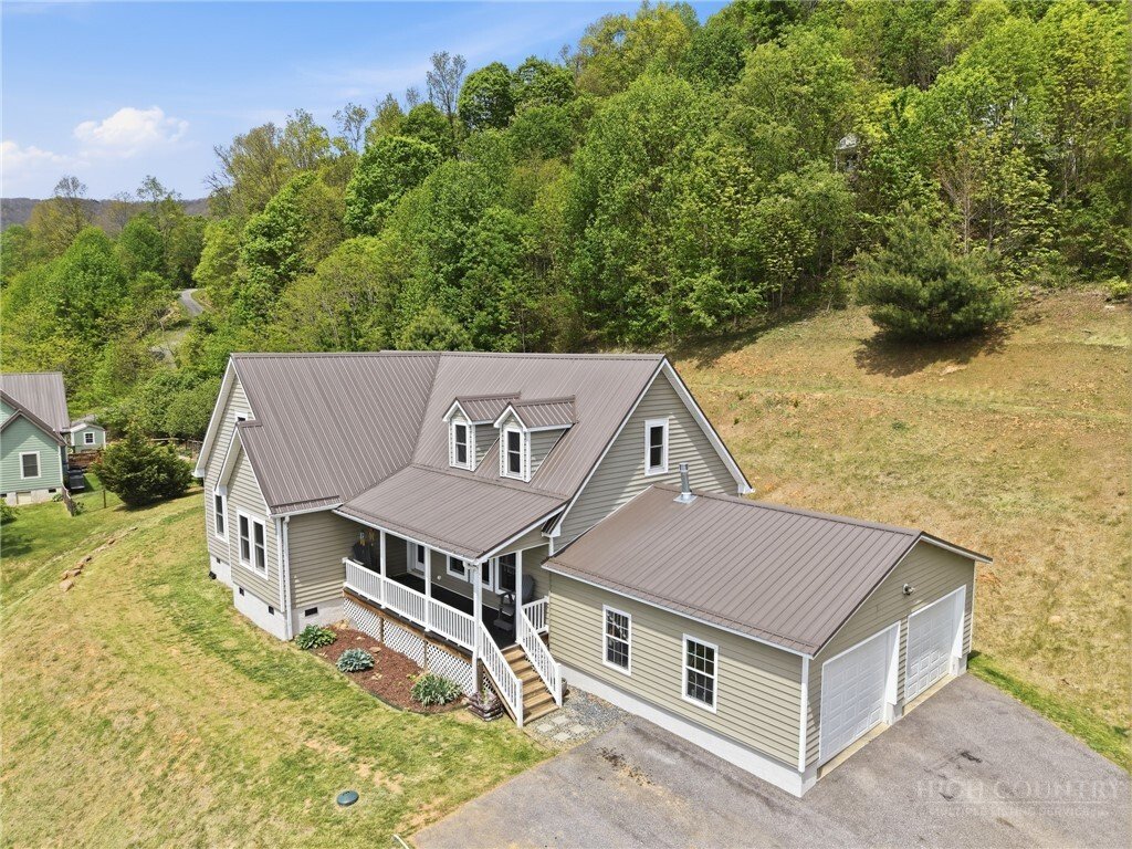 House in West Jefferson, North Carolina, United States 3 - 18414411