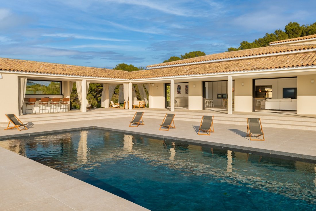 House in Mougins, Provence-Alpes-Côte d'Azur, France 3 - 18406641