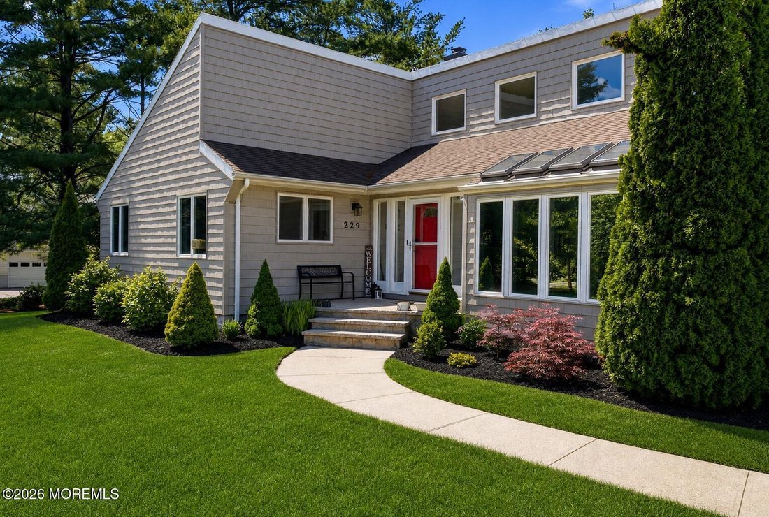 House in Matawan, New Jersey, United States 2 - 18411367