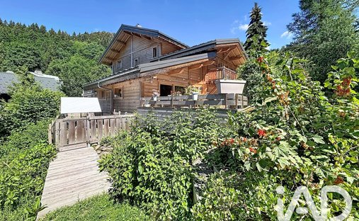 Arâches-la-Frasse, Auvergne-Rhône-Alpes, France 1