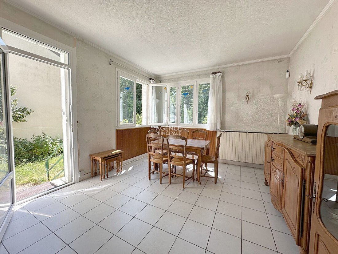 House in Les Arcades, Viroflay, France 4 - 18415025