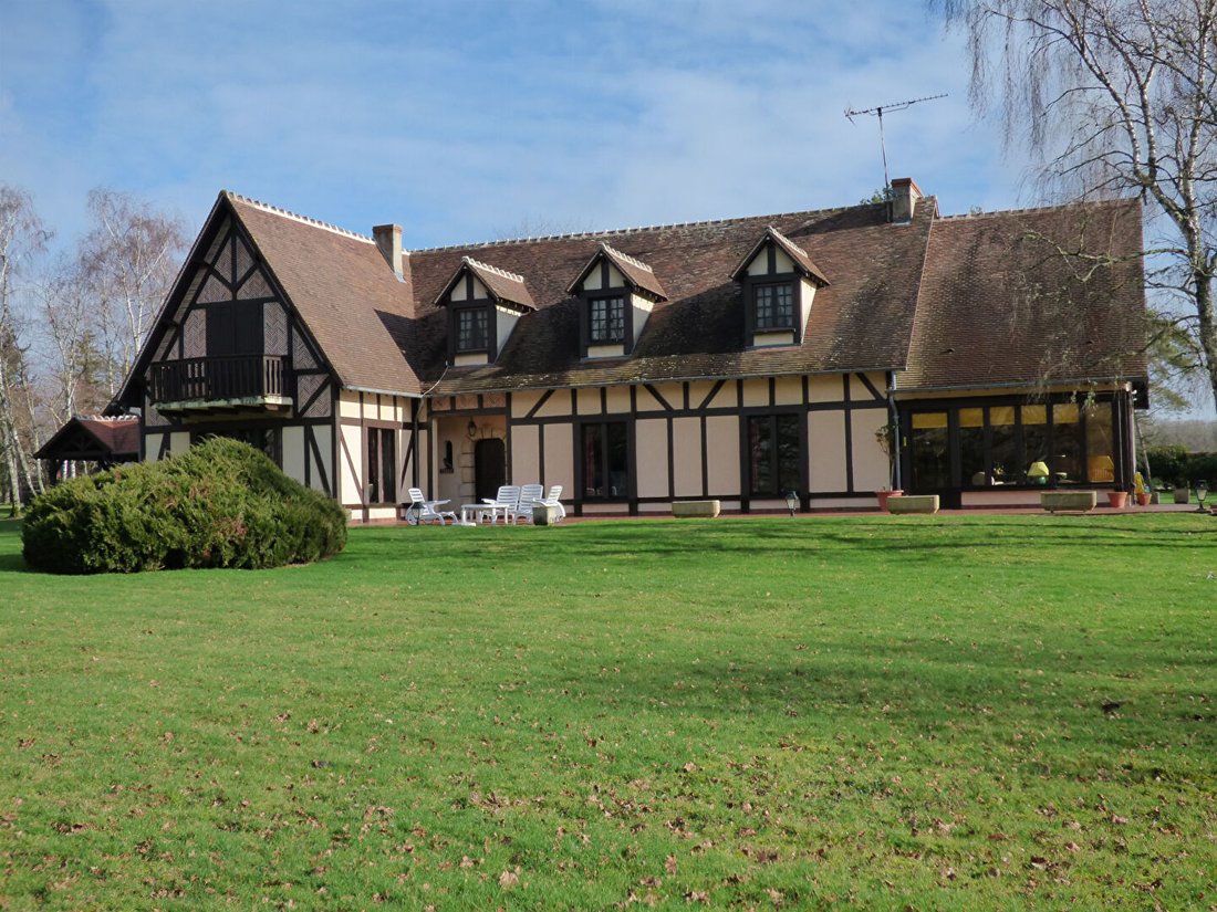 Land in Autry-le-Chatel, Centre-Val de Loire, France 1 - 18405890