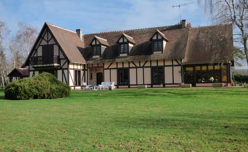 Terreno a Autry-le-Châtel, Centro-Val della Loira, Francia 1