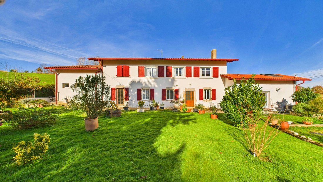 Villa in Guiche, Nouvelle-Aquitaine, France 2 - 18405368