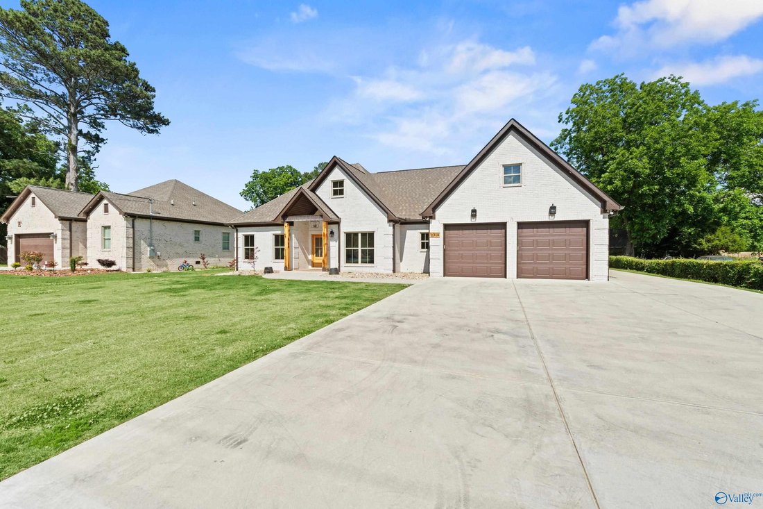 House in Decatur, Alabama, United States 2 - 18407151