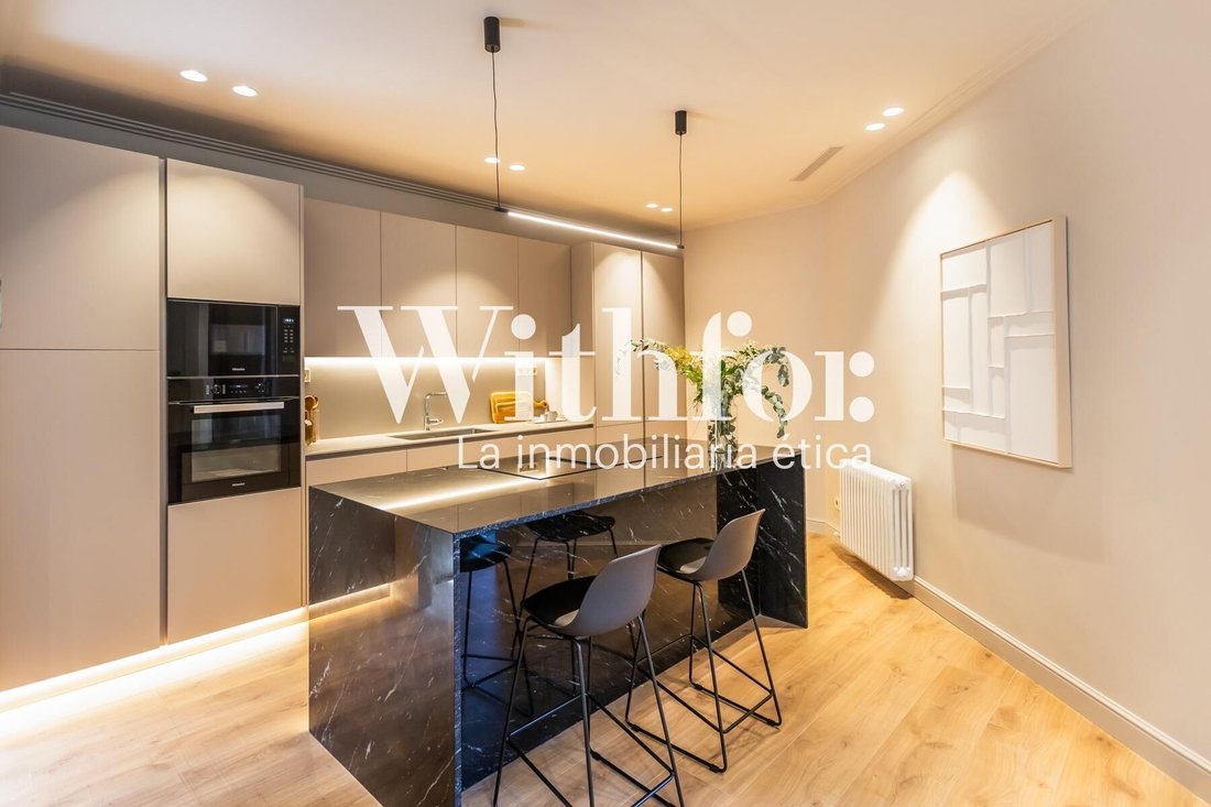 Apartment in Eixample, Barcelona, Spain 3 - 18327282