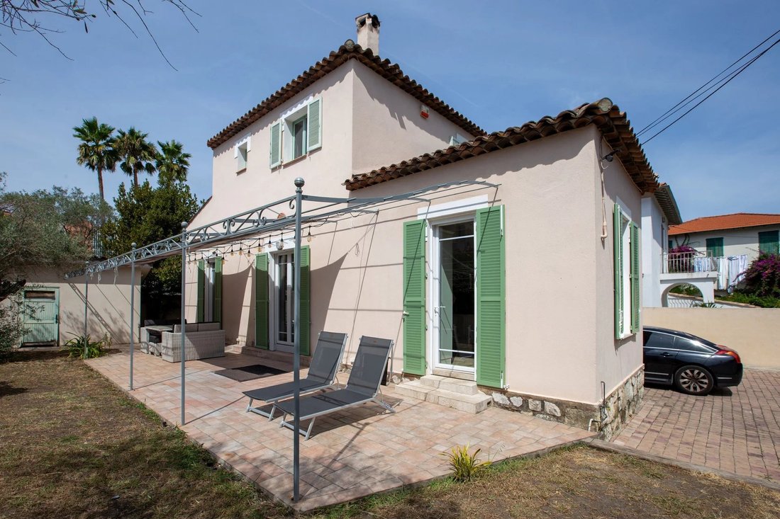 Villa à Antibes, Provence-Alpes-Côte d'Azur, France 2 - 18413862