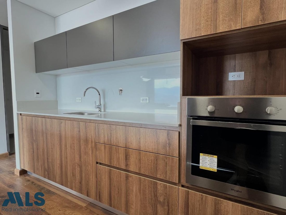 Apartment in Medellín, Antioquia, Colombia 4 - 18403510