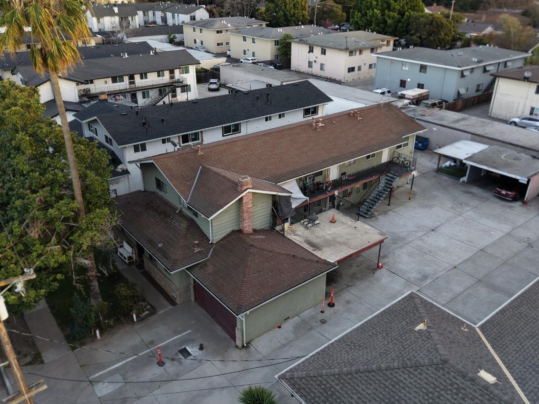Sunnyvale, California, United States 2 - 18407589