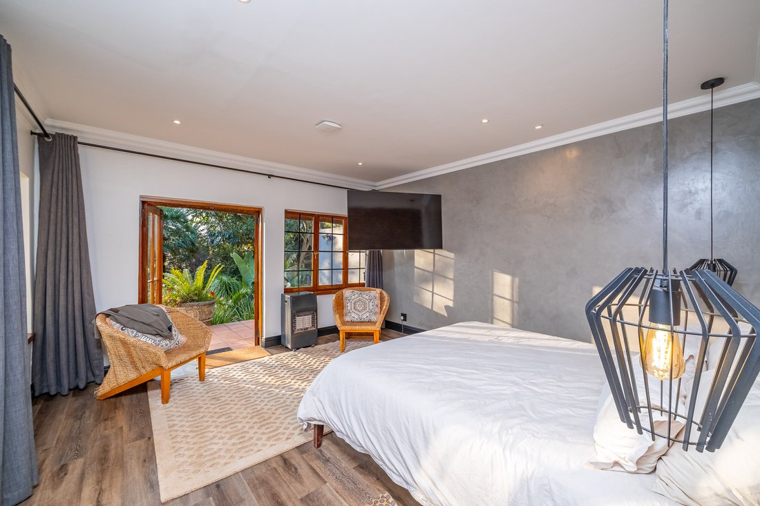 Country House in Northcliff, Gauteng, South Africa 5 - 18409952