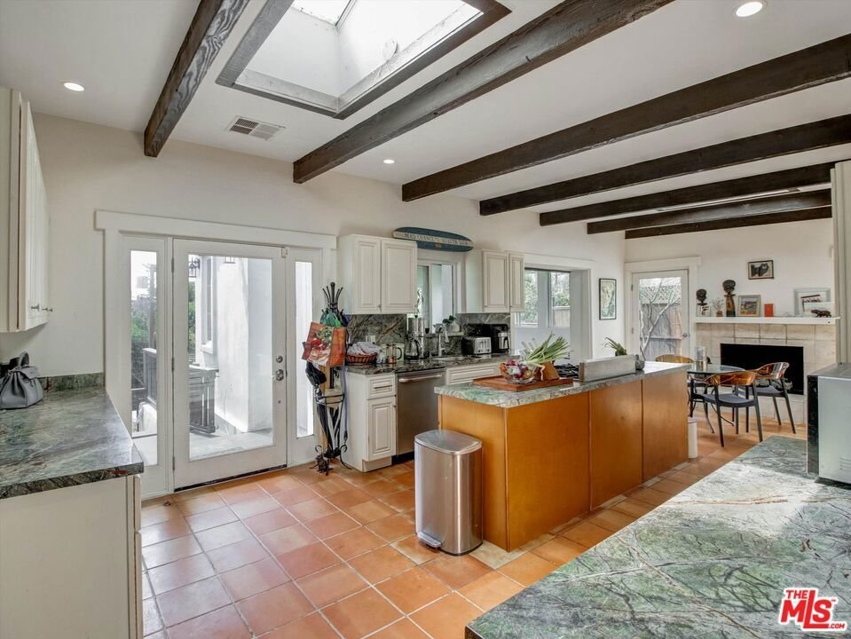House in Los Angeles, California, United States 3 - 18407699
