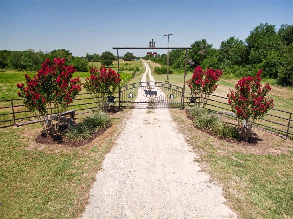 House in Celeste, Texas, United States 1 - 18255202