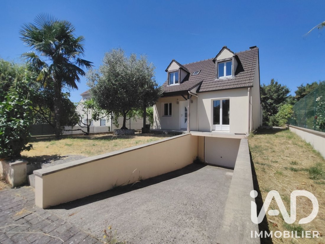House in Herblay-sur-Seine, Ile-de-France, France 1 - 18414240