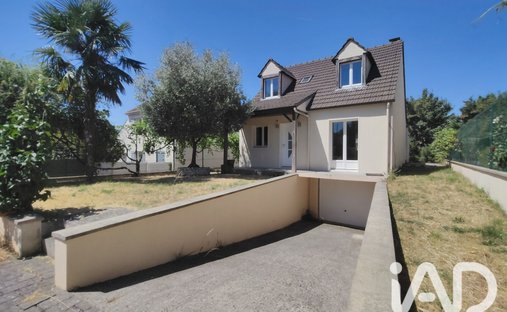 House in Herblay-sur-Seine, Ile-de-France, France 1