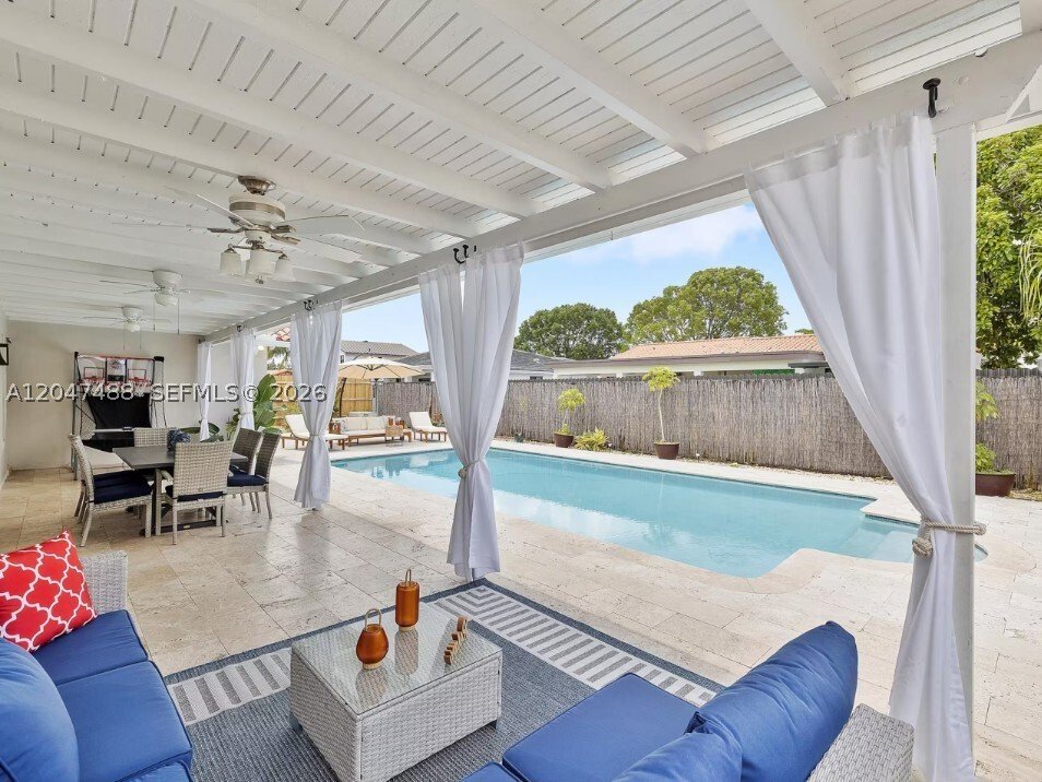 House in Miami, Florida, United States 4 - 18403383