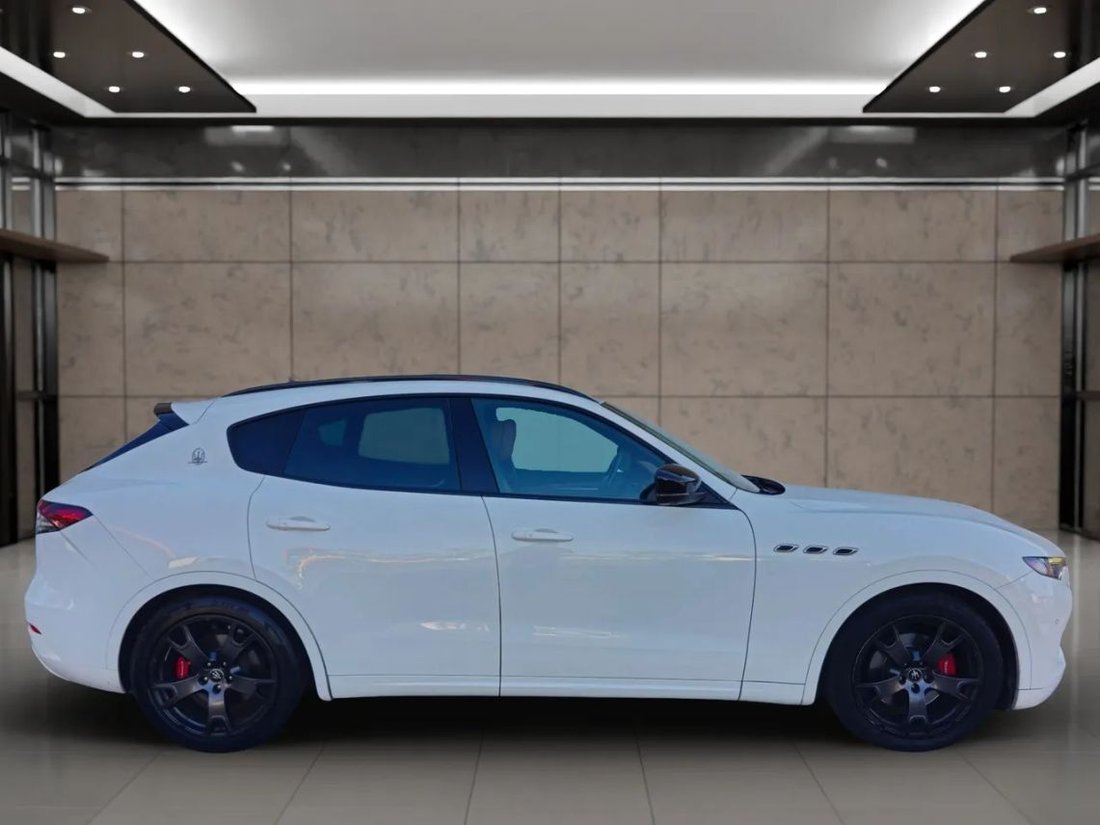Suv in Fullerton, CA, United States 5 - 18416967