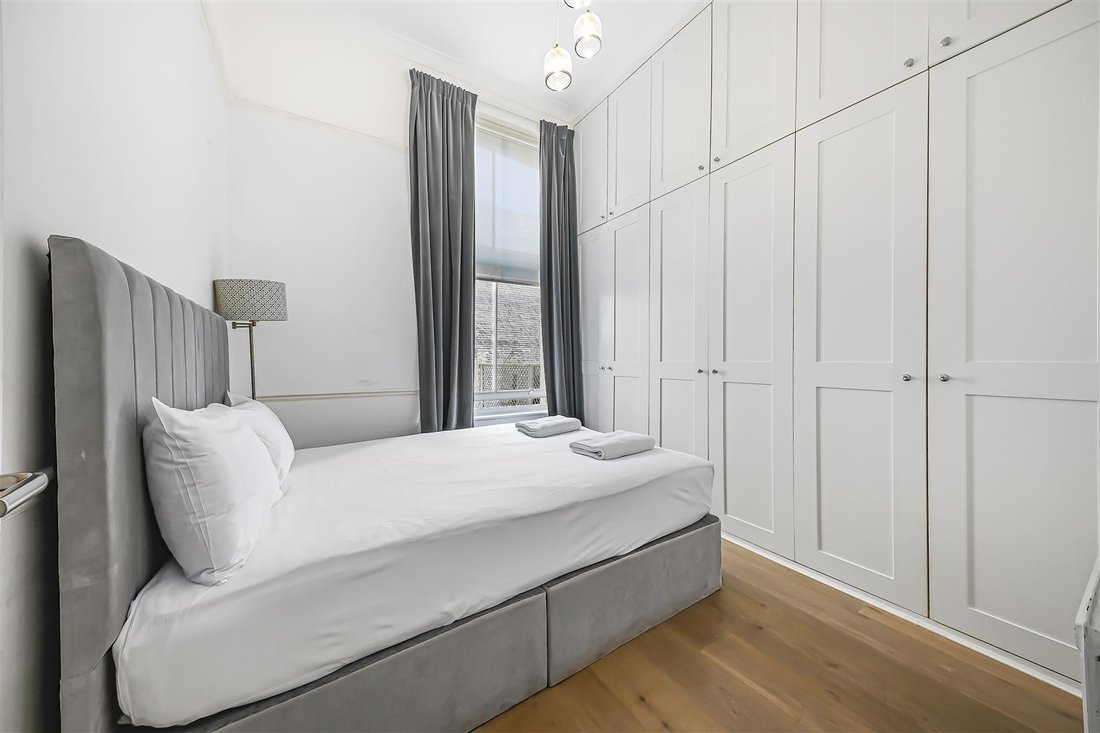 Apartment in Little Venice, Westminster, England 5 - 18402827
