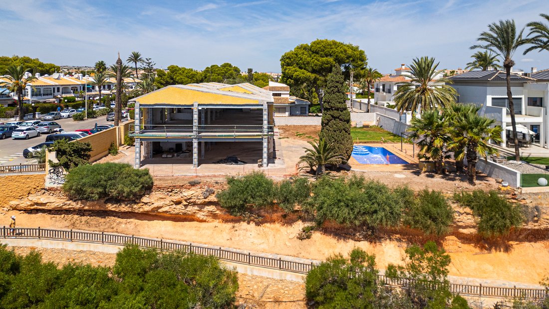 Villa in Cabo Roig, Orihuela, Valencian Community 4 - 18409429