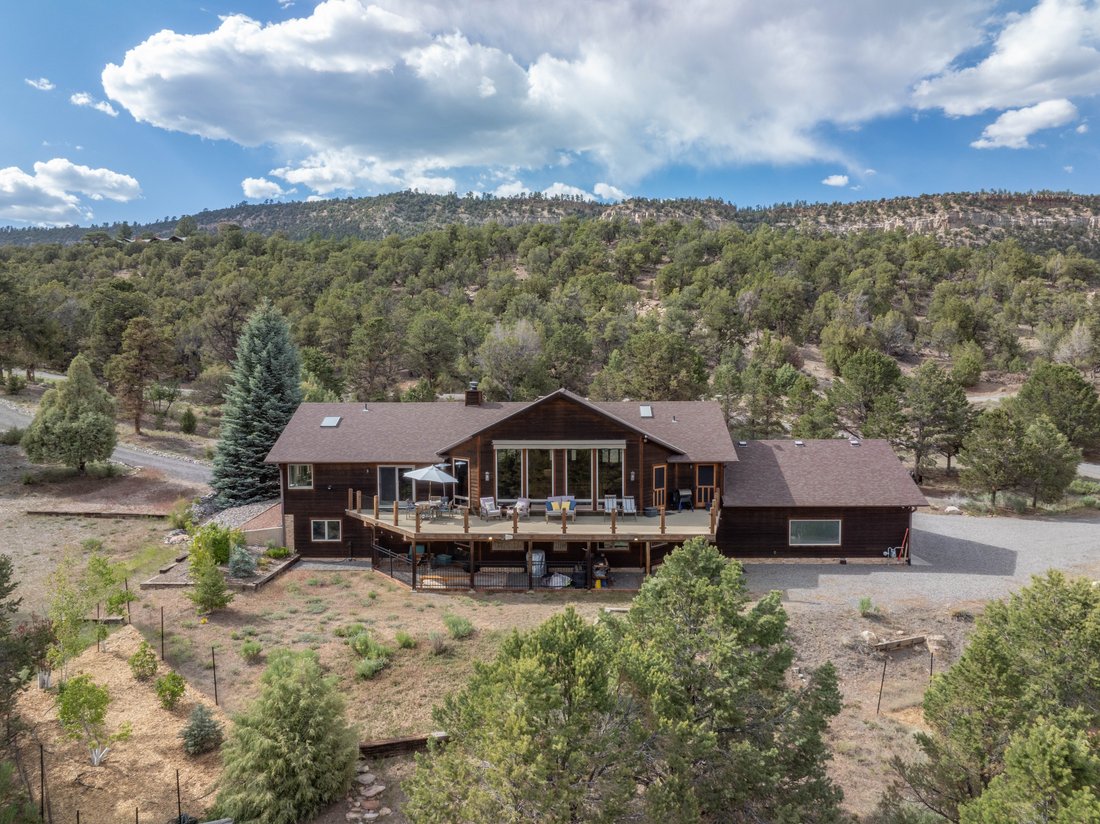 Ridgway, Colorado, United States 2 - 18412332