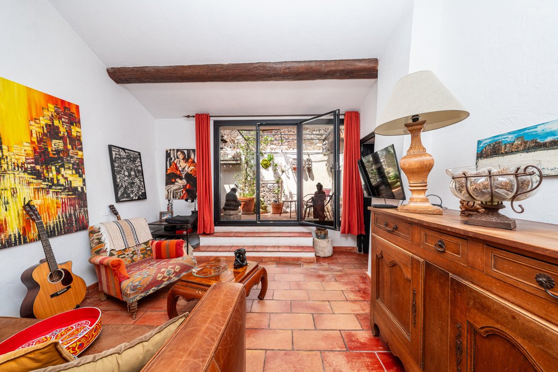 Villa in Saint-Paul-de-Vence, Provence-Alpes-Côte d'Azur, France 2 - 18403998
