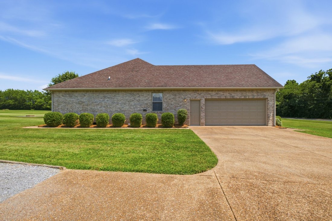House in Gallatin, Tennessee, United States 3 - 18404418