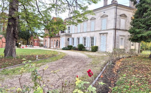 Chateau in Centre-Gigny-Noue Centre, Saint-Dizier, France 1