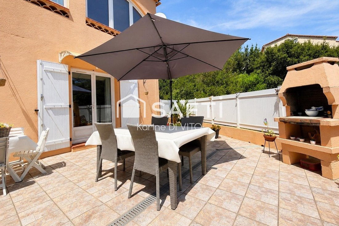 House in Frejus, Provence-Alpes-Côte d'Azur, France 2 - 18412878