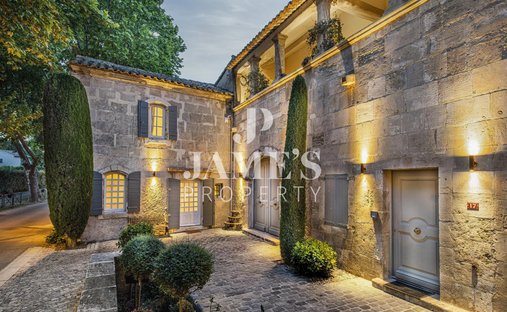 House in Paradou, Provence-Alpes-Côte d'Azur, France 1