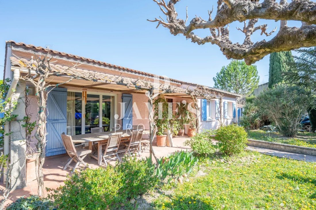 House in Saint-Rémy-de-Provence, Provence-Alpes-Côte d'Azur, France 2 - 18406800
