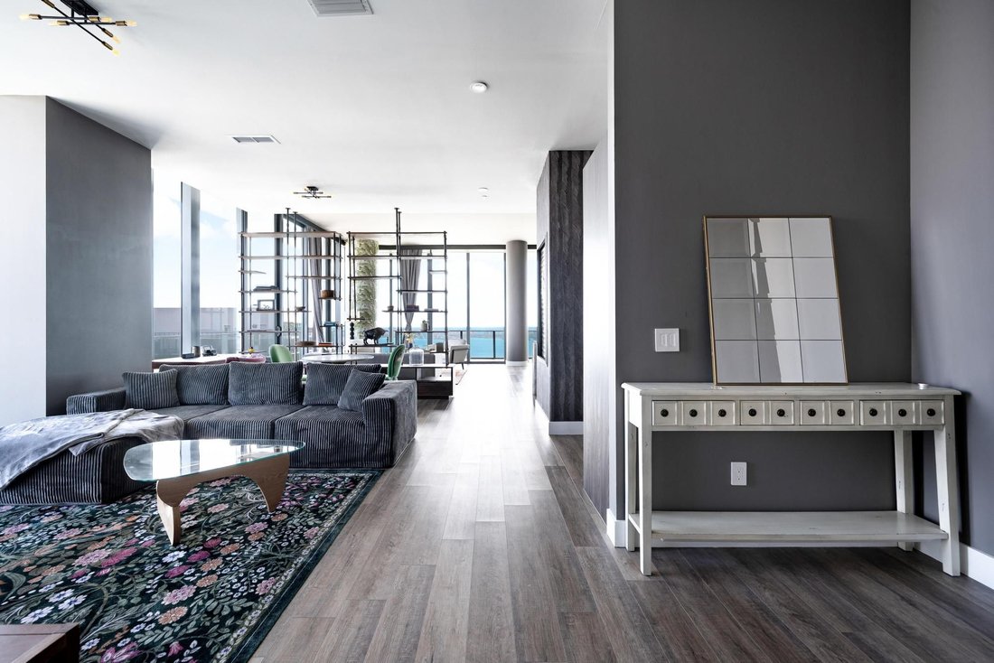 Condo in Miami, Florida, United States 5 - 18412346
