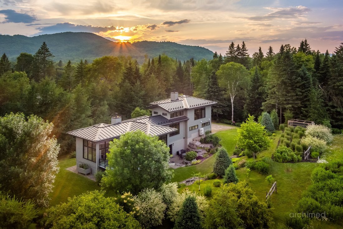 House in Mont-Tremblant, Quebec, Canada 2 - 18407194