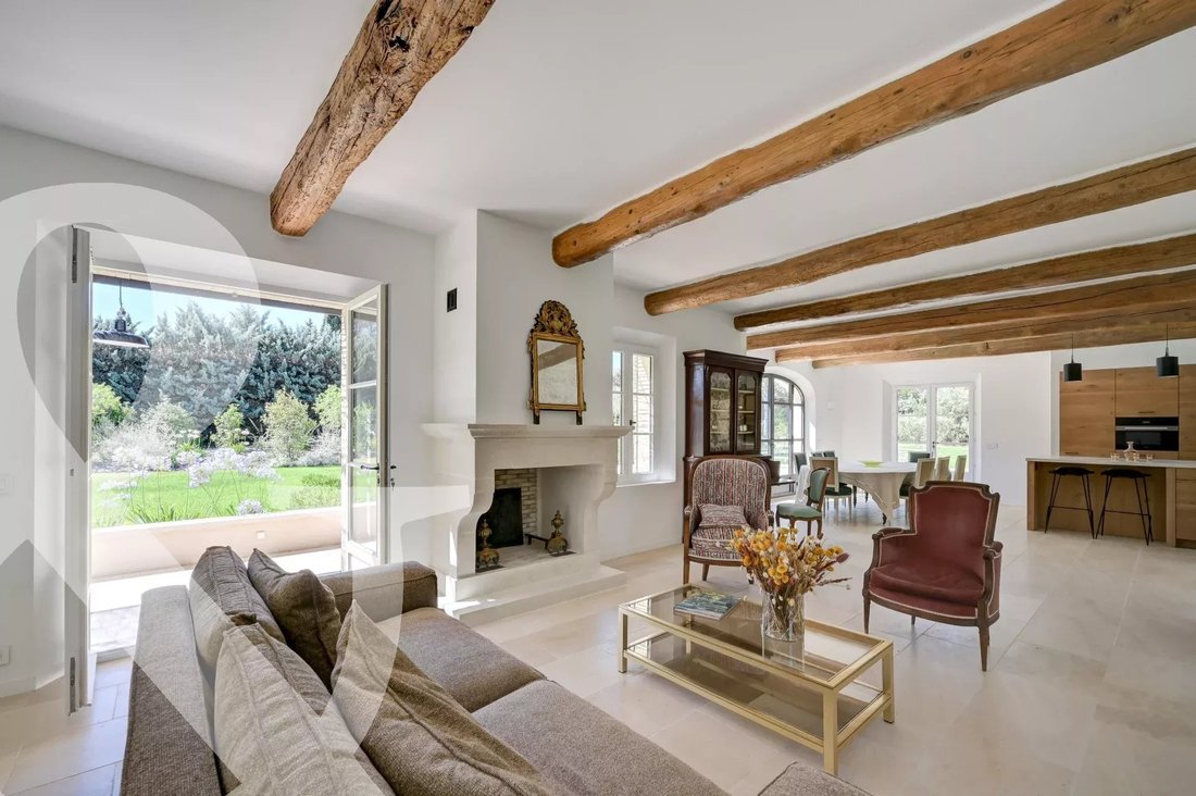 House in Eygalières, Provence-Alpes-Côte d'Azur, France 5 - 17935379